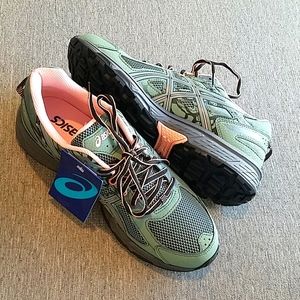 Asics trail running shoes
